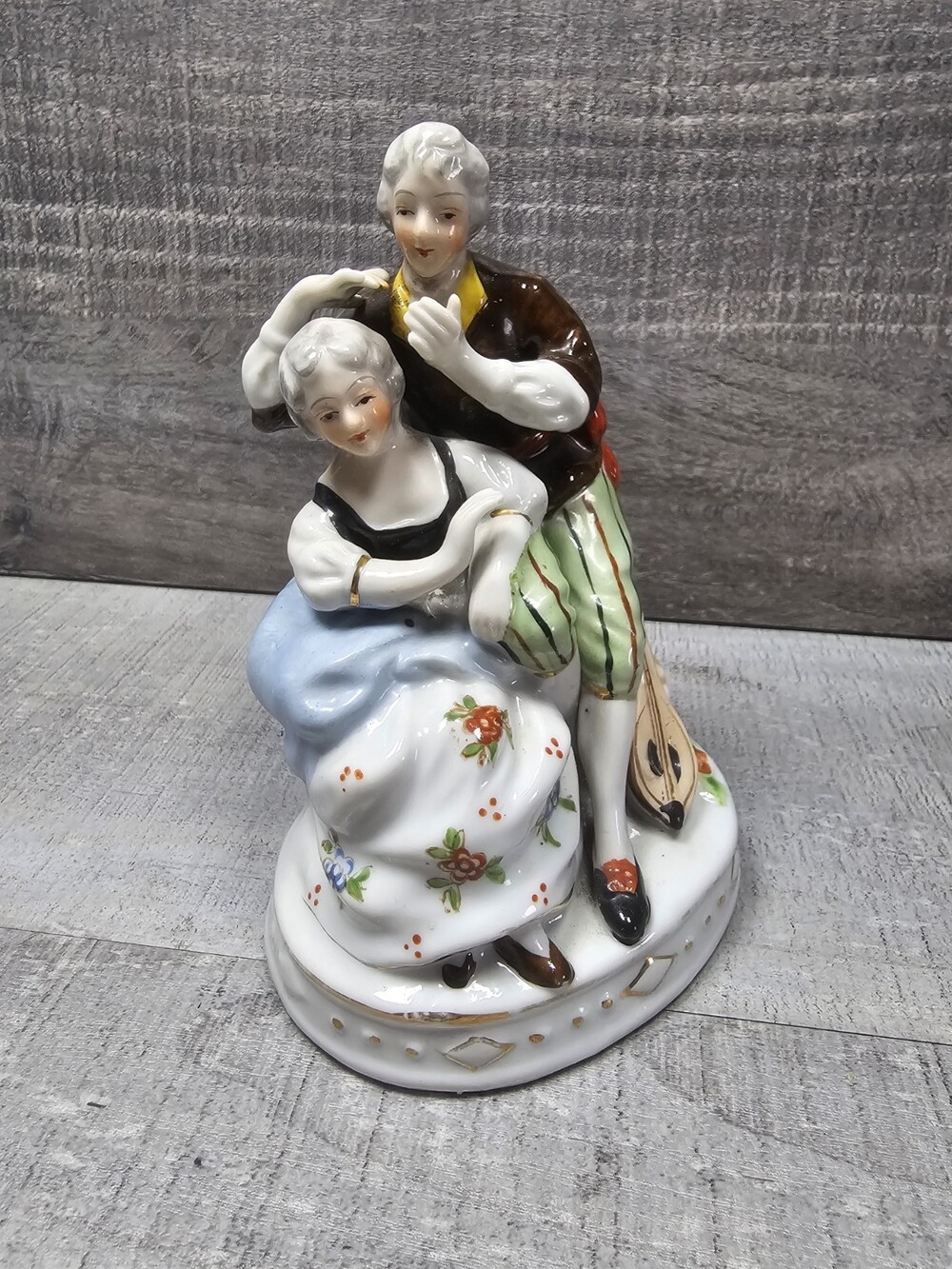 Vintage Colonial Couple Made In Occupied Japan Figurine G7a4